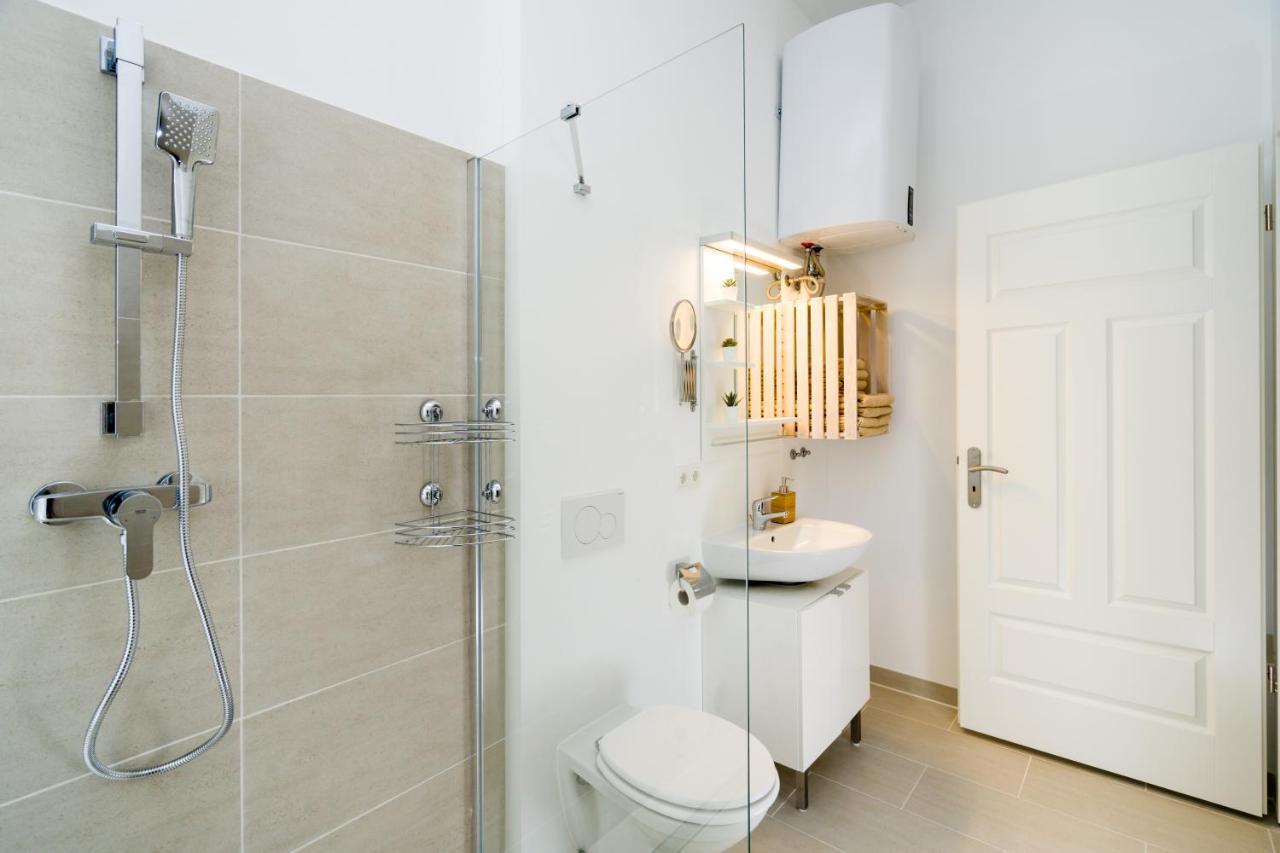 The Lohmeyerstr Hh, 2 Bed Rooms Up To 5 People 柏林 外观 照片